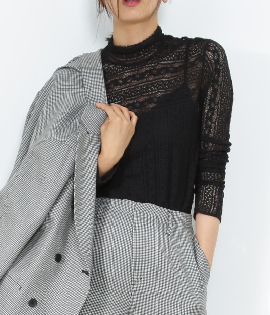 シャーリングレースブラウス