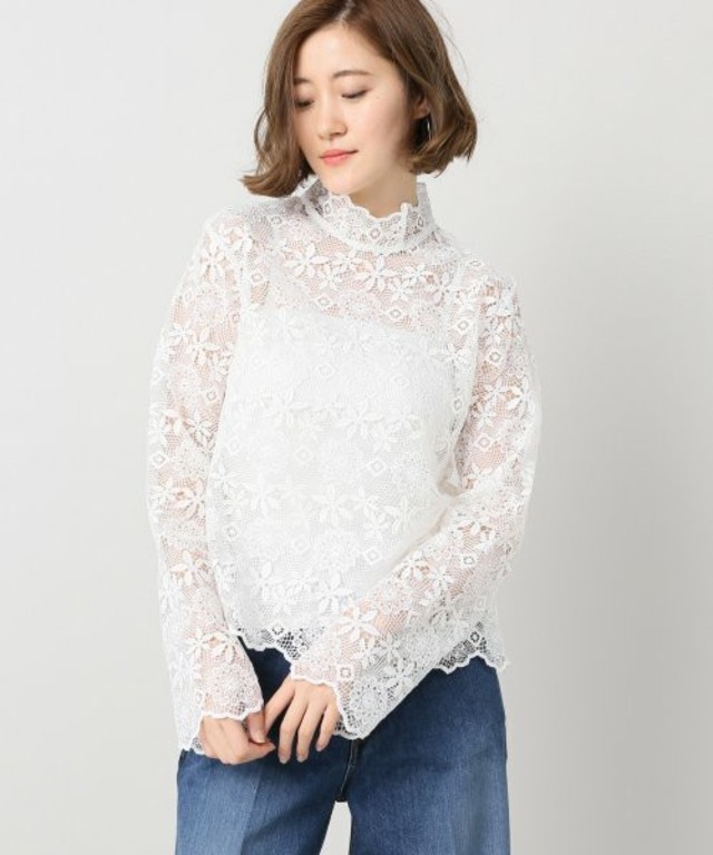 スピログラフレースブラウス