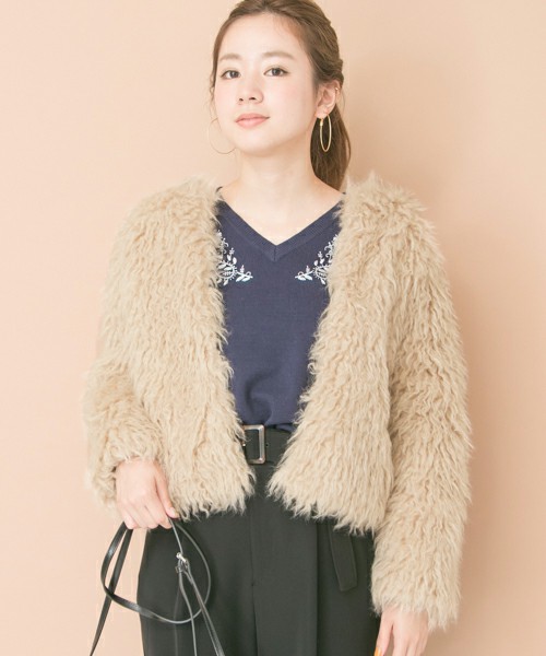 フェイクファーコート