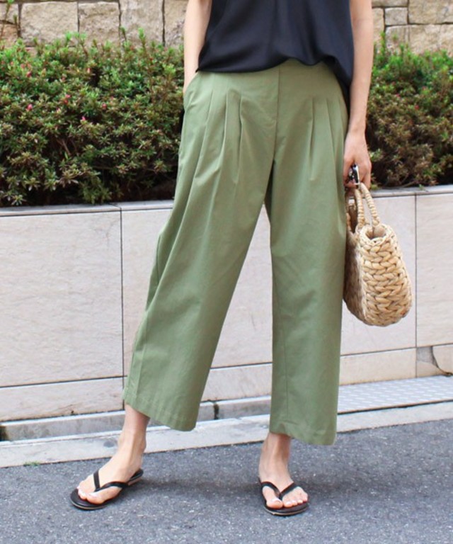 ワイドチノパンツ