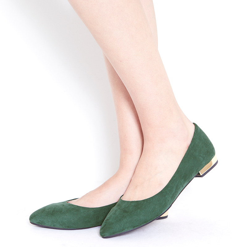 ポインテッドフラットパンプス