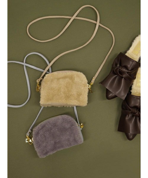 フェイクファーミニポシェット