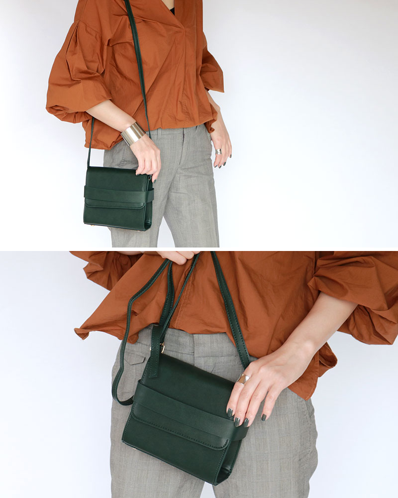 ベルトデザインフェイクレザーミニショルダーバッグ