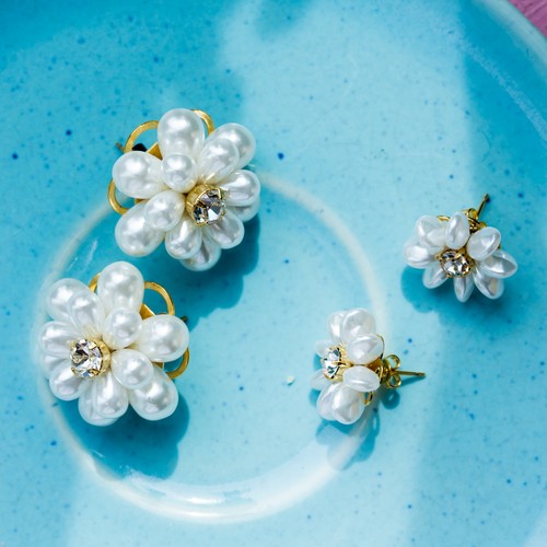 パールフラワーピアス大