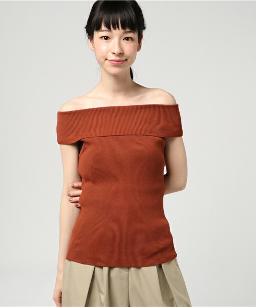 オフショルリブトップス