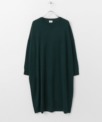 ウールクルーネックニットワンピース