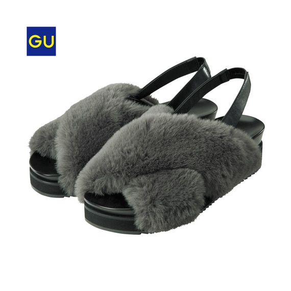 フェイクファーサンダル