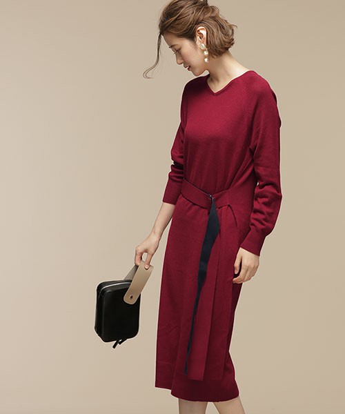 ベルテッドニットワンピース