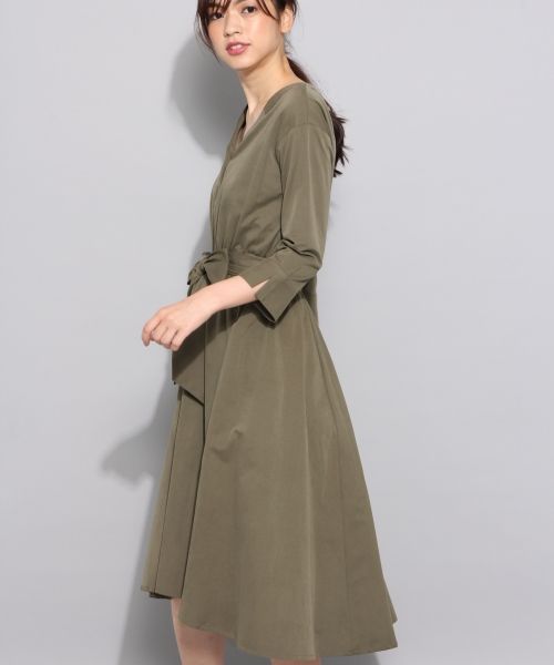 キモウVネックワンピース