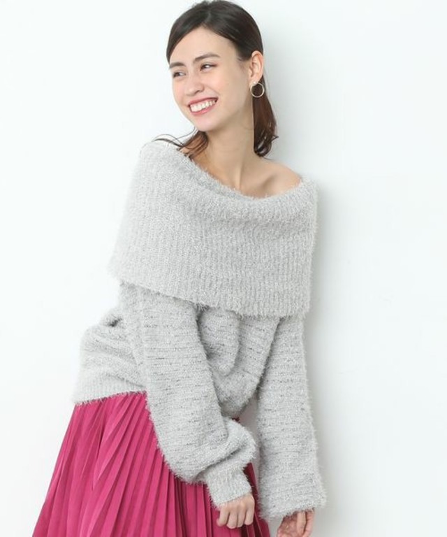 ブラシヤーンフェザーオフショルダー