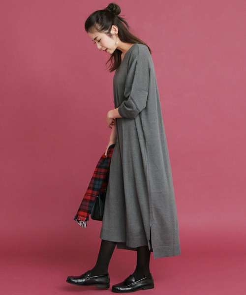 Ｖネックゆるニットワンピース