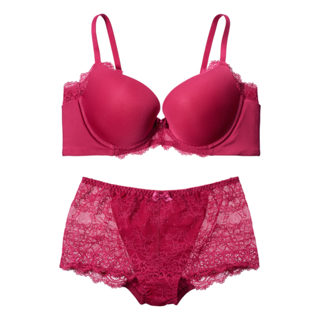 はみ肉グイ寄せレーシィＴシャツブラ