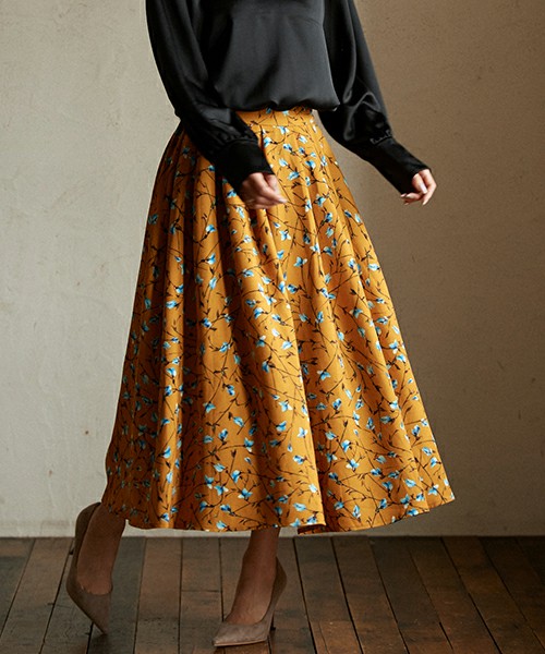 フラワーフレアスカート