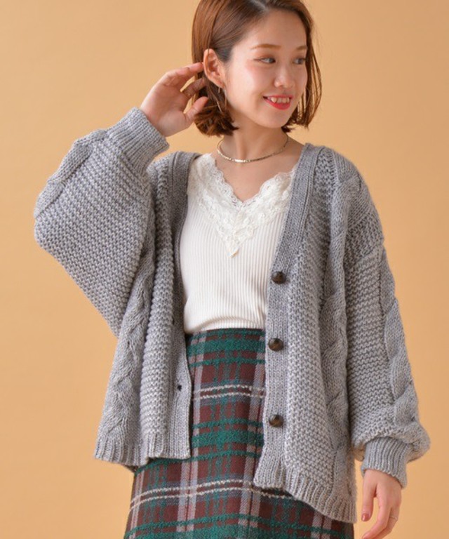 ケーブルモモンガショートカーディガン