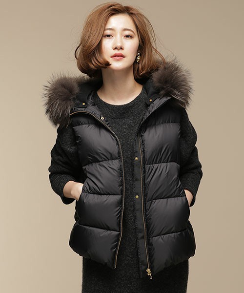 西川ダウン/フードダウンベスト