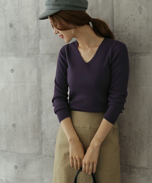 ウールリブVネックニット