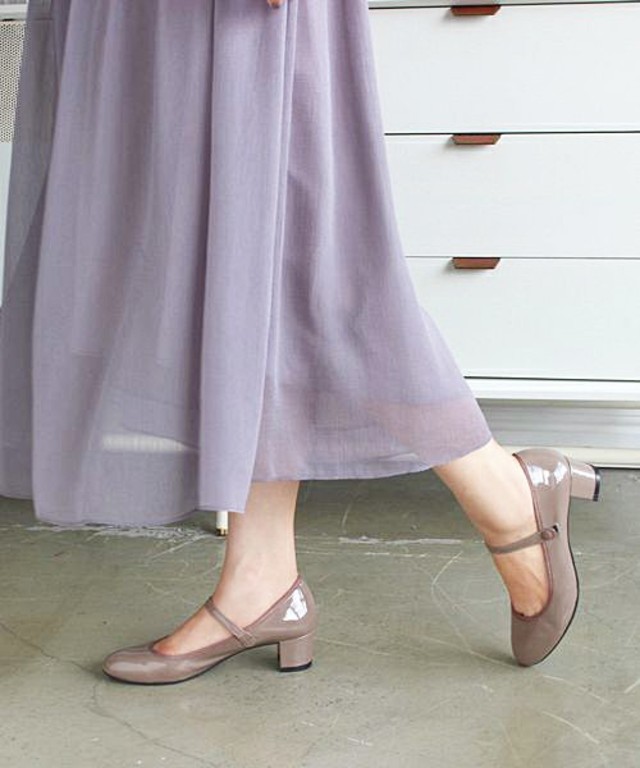 晴雨兼用　ストラップパンプス