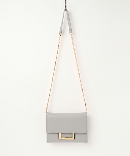 スクエアチェーンショルダーバッグ