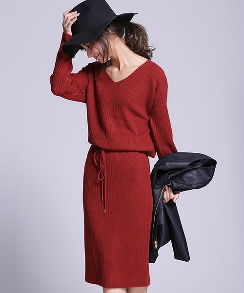 Vネックリブワンピース