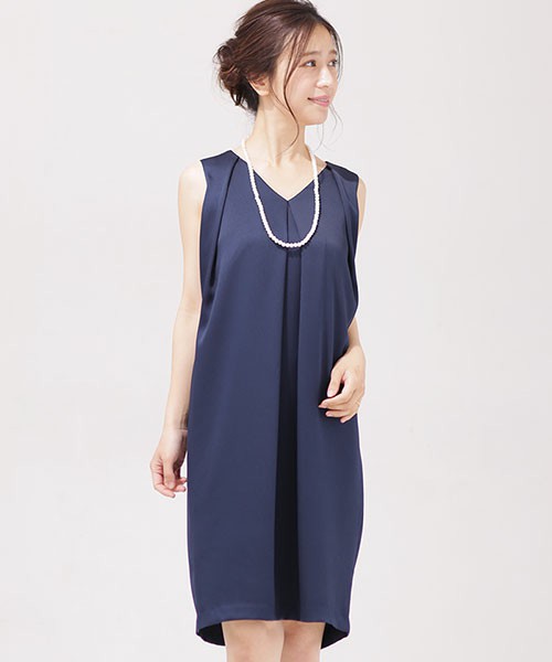 バックリボン付きサテンワンピ