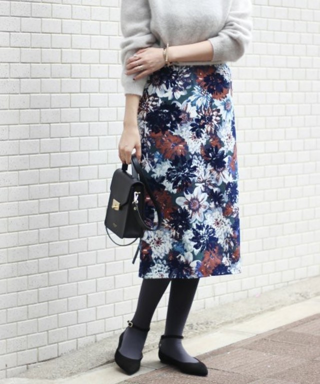 フロッキーフラワープリントスカート