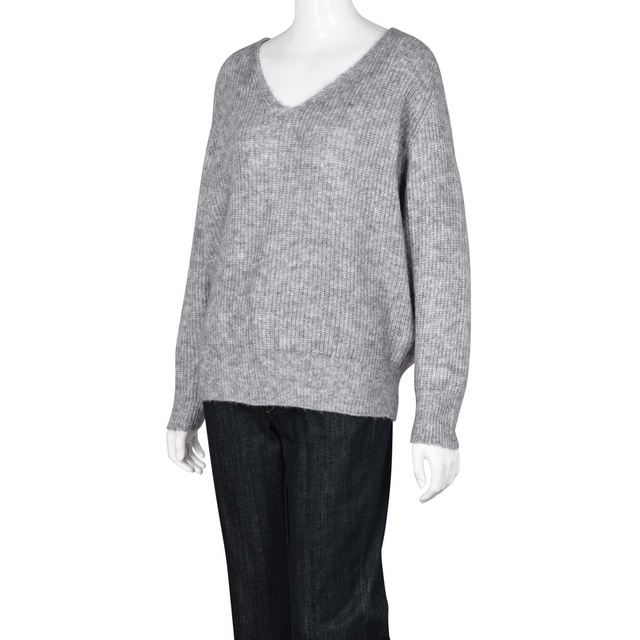 Ｖネックドルマンスリーブセーター