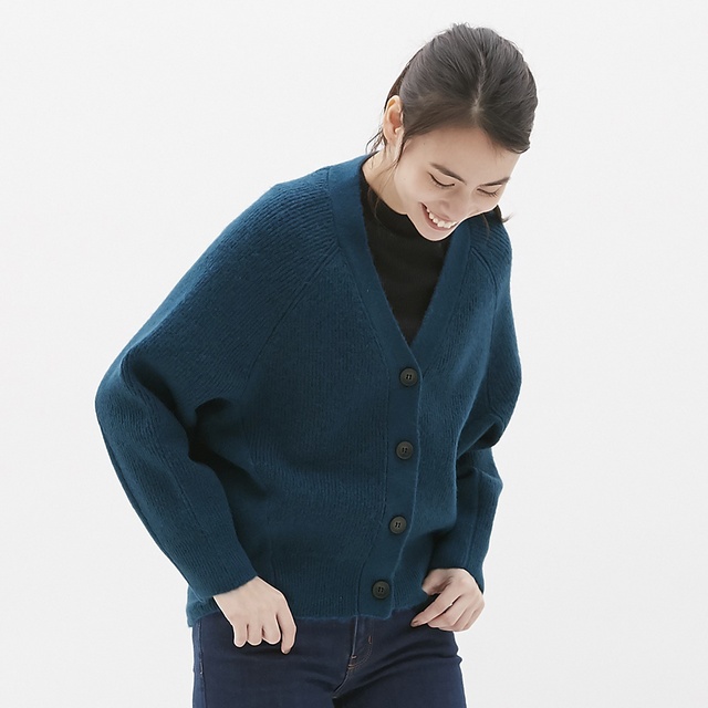 ドルマンスリーブコンパクトカーディガン