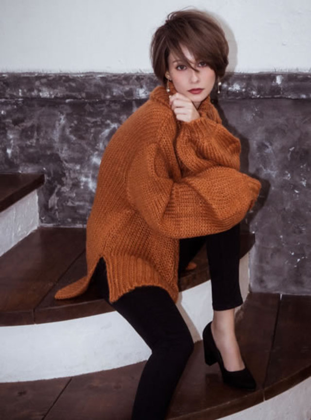 ボリュームスリーブタートルニットトップス