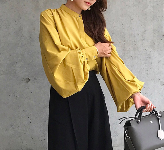 ボリュームスリーブブラウス