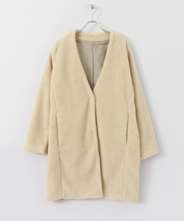 Vネックロングボアコート