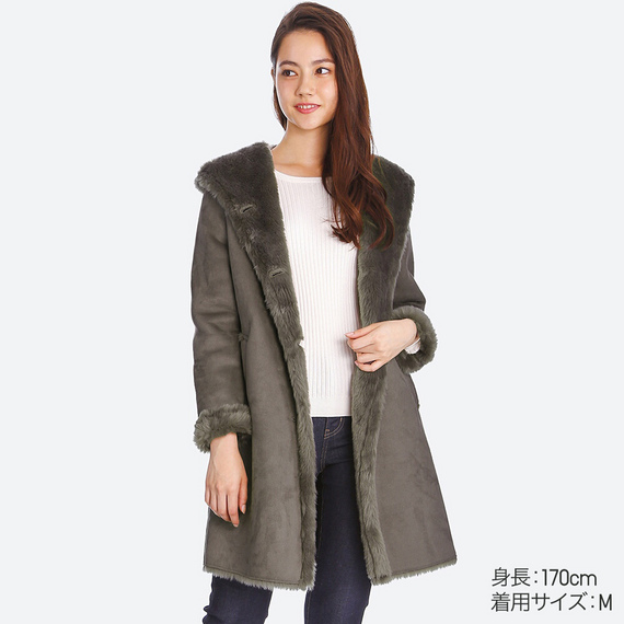 ムートンタッチフーデットコート