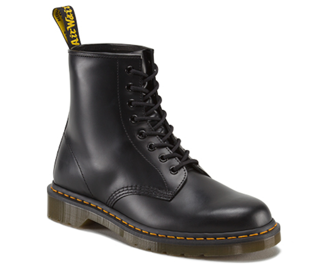 ドクターマーチン　CORE 1460 8EYE BOOTS