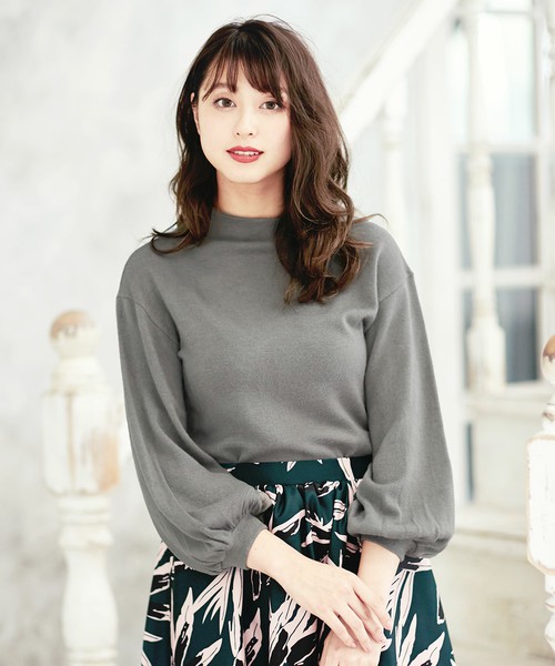 ボリュームスリーブハイネックニットソートップス