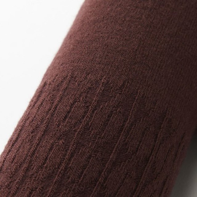 ヒートテックニットタイツ（ケーブル）