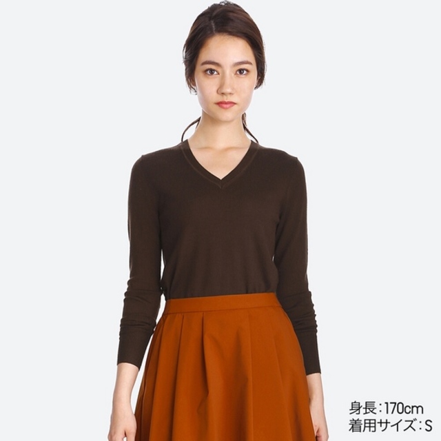 エクストラファインメリノVネックセーター（長袖）