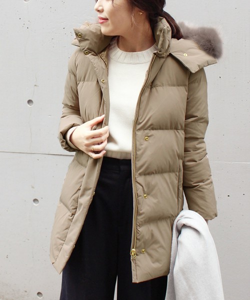 スタンドカラーフーディダウンコート