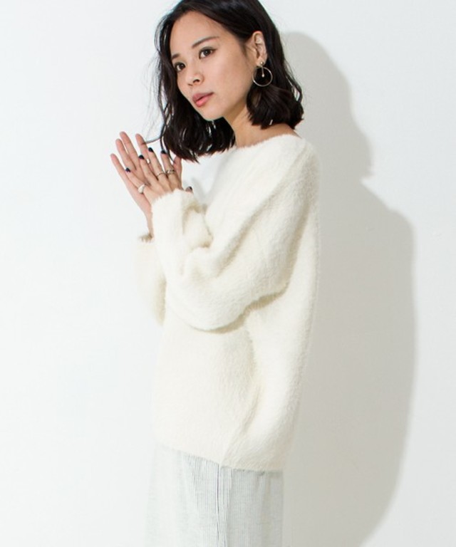 フェザーヤーンパフスリーブニットプルオーバー