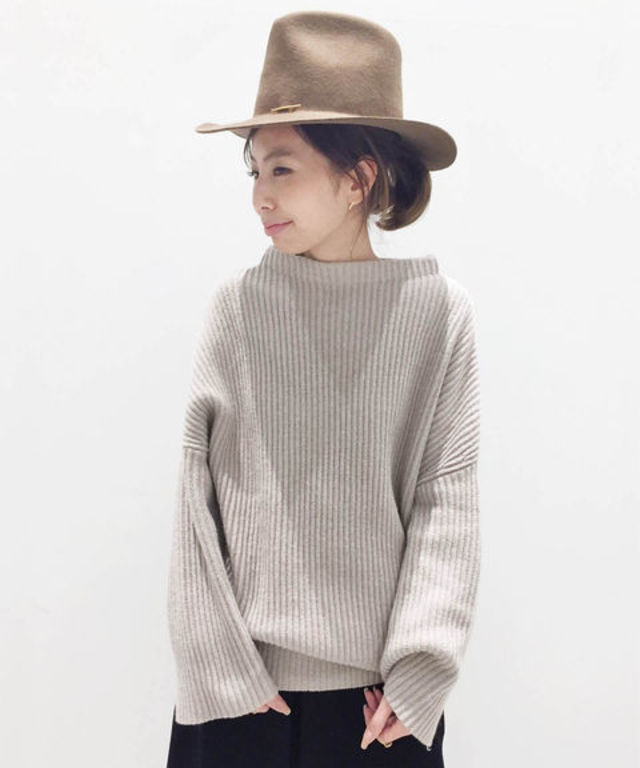 アゼ プルオーバー