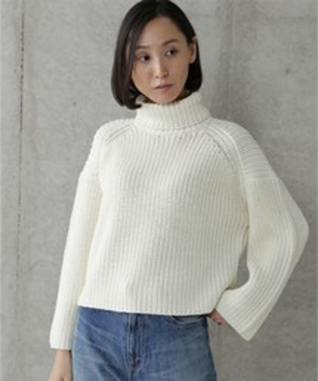 片畦タートルネックプルオーバー