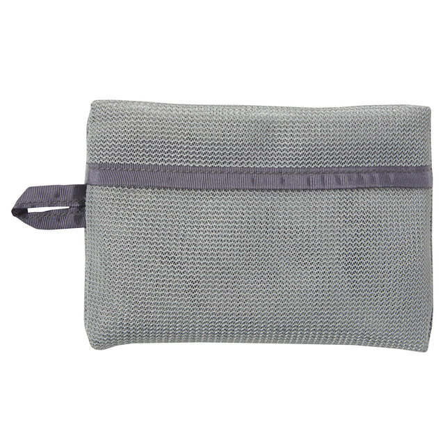 そのまま洗える衣類ケース　グレー・約２６×４０×６．５ｃｍ