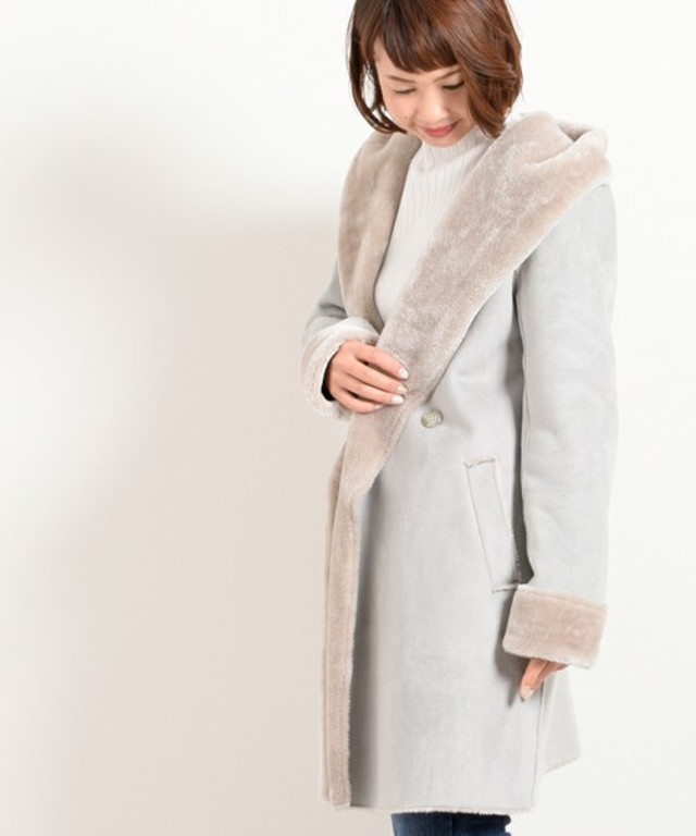 フラットシームムートンフード