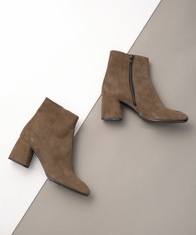 チャンキーヒールスウェードブーツ