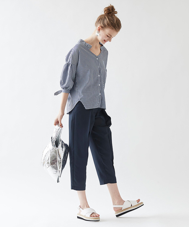 ギンガムチェックVネックブラウス
