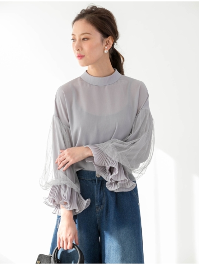 チュールスリーブラッフルカフスブラウス