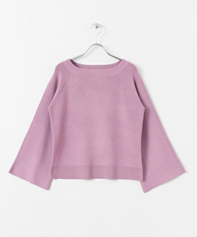 ボートネック袖フレアニット