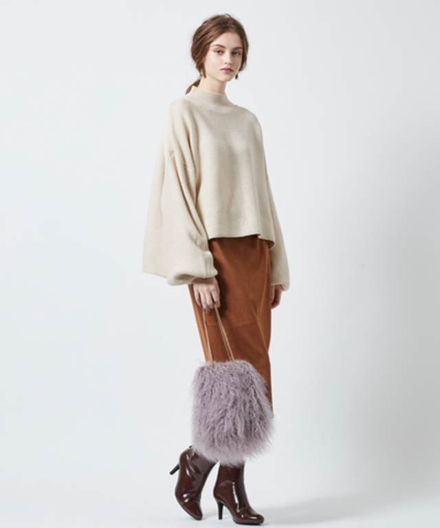 ボトルネックボリュームスリーブニット