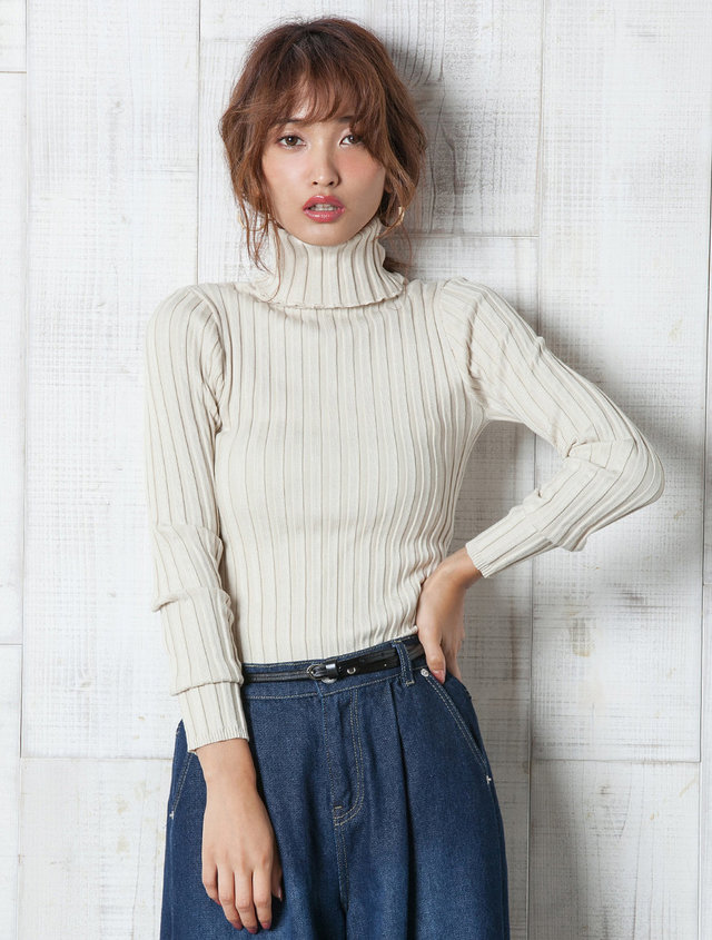 フィットニットタートルトップス