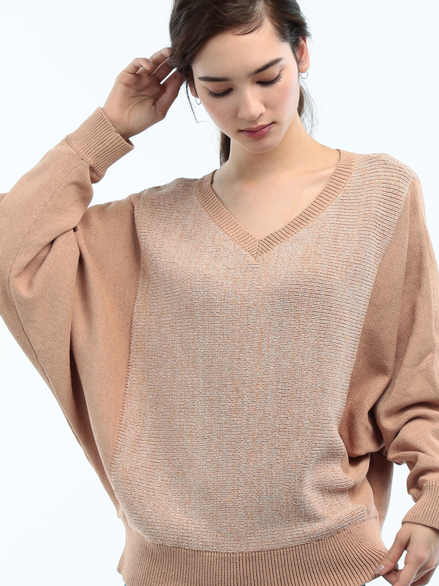 ドルマンスリーブ編み地切り替えニットプルオーバー