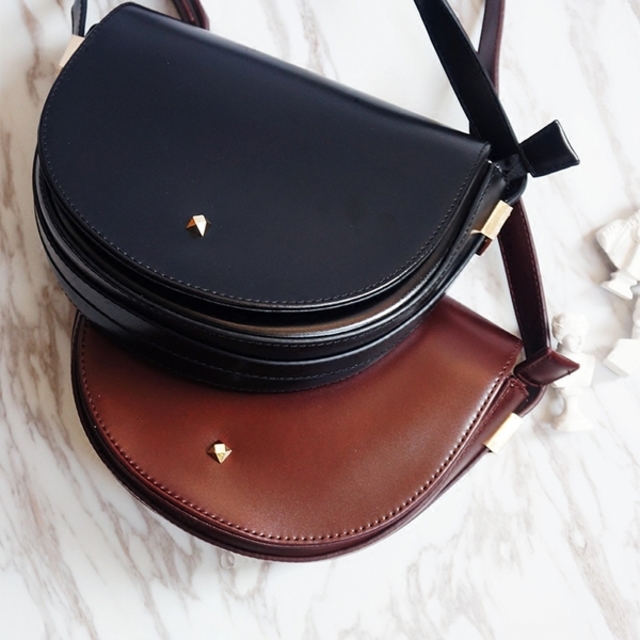 ハーフムーン ボックスバッグ ショルダー