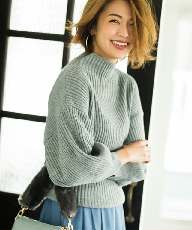 ボトルネックリブニットプルオーバー